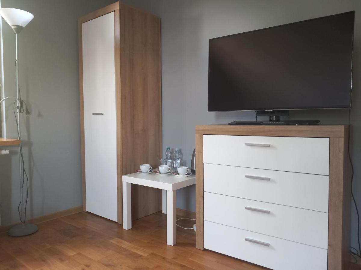 Dobry Klimat Hotell Uniejow Exteriör bild