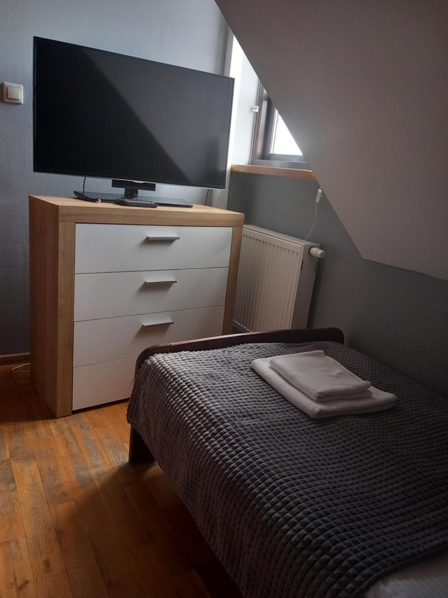 Dobry Klimat Hotell Uniejow Exteriör bild